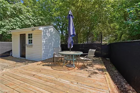 Exterior - 802 Teach St, Hampton, VA 23661 photo 6 of 10
