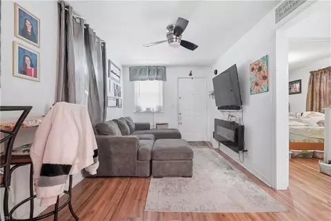 Entry Way - 802 Teach St, Hampton, VA 23661 photo 1 of 5