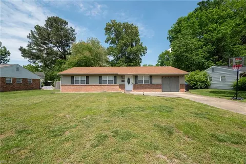 3340 Lakecrest Rd, Virginia Beach, VA 23452