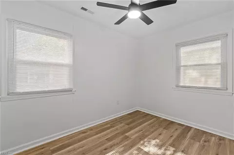 Bedroom - 1445 Oakcrest Dr, Hampton, VA 23663 photo 1 of 5