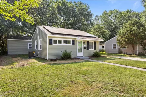 Exterior - 1445 Oakcrest Dr, Hampton, VA 23663 photo 2 of 2