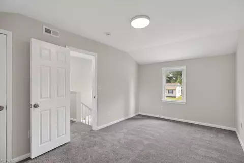 Bedroom - 212 Boswell Dr, Hampton, VA 23669 photo 6 of 7
