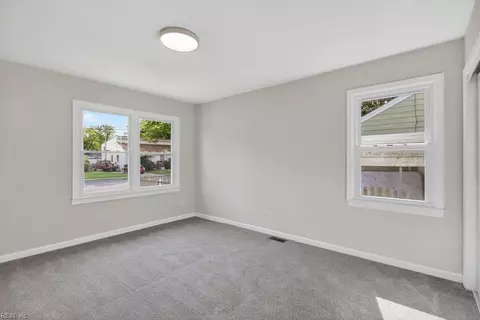Bedroom - 212 Boswell Dr, Hampton, VA 23669 photo 1 of 7