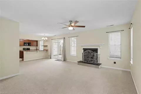 4404 Segovia Ct, Virginia Beach, VA 23462