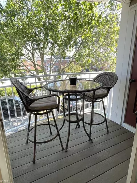 512 24th St #203, Virginia Beach, VA 23451