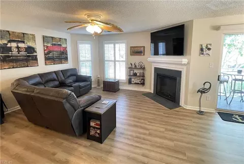 512 24th St #203, Virginia Beach, VA 23451