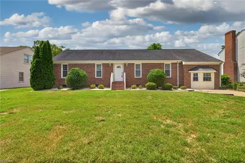 1024 Weeping Willow Dr, Chesapeake, VA 23322