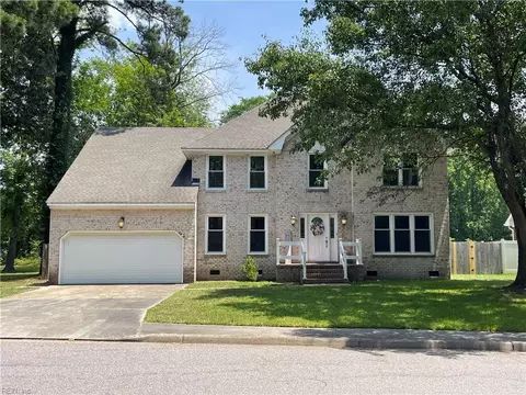 1604 Great Friars Chse Chase, Virginia Beach, VA 23456