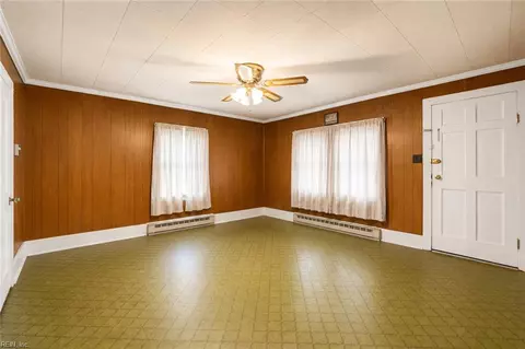Living - 32384 Boston Rd, Painter, VA 23420 photo 1 of 1