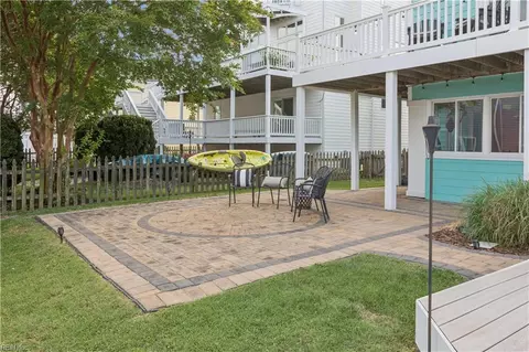 Exterior - 21 Channel Ln, Hampton, VA 23664 photo 10 of 12