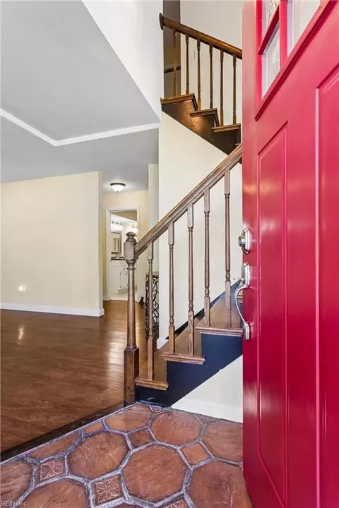 107 Smokehouse Ln, Williamsburg, VA 23185