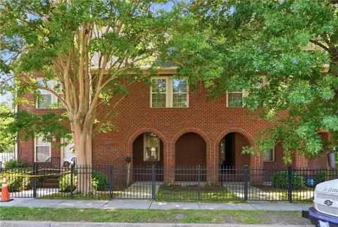 200 Mapl Ave #E, Norfolk, VA 23503