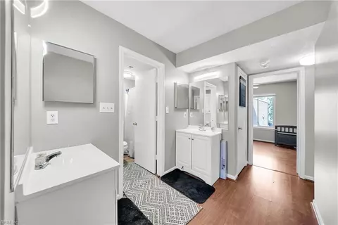 Entry Way - 240 Pacific Dr, Hampton, VA 23666 photo 4 of 5