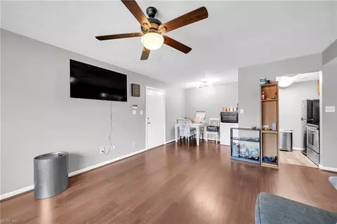 Living - 240 Pacific Dr, Hampton, VA 23666 photo 4 of 5