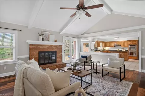 1432 Pine Grove Ln, Chesapeake, VA 23321