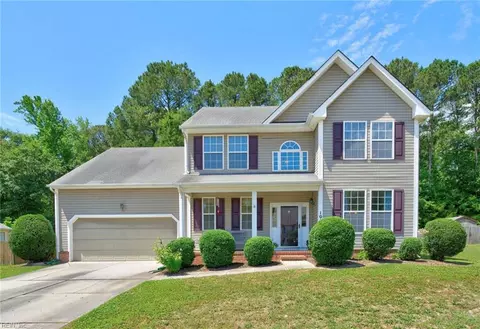 1019 English Oak Dr, Suffolk, VA 23434