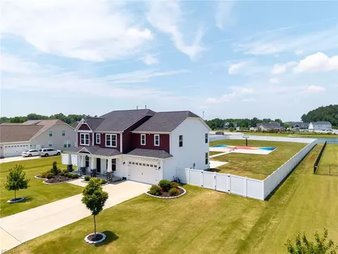 103 Ashbee Ct, Moyock, NC 27958