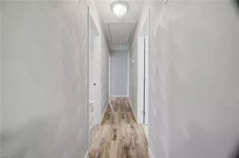 Entry Way - 1521 Morgan Dr, Hampton, VA 23663 photo 6 of 7