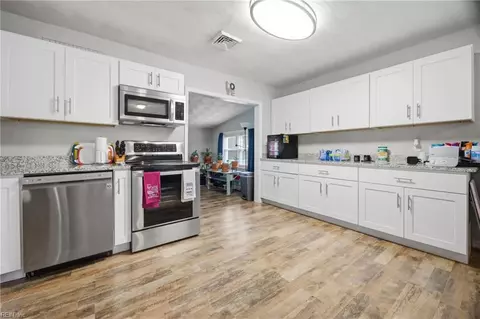 Kitchen - 1521 Morgan Dr, Hampton, VA 23663 photo 1 of 1