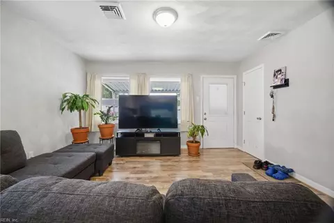 Other - 1521 Morgan Dr, Hampton, VA 23663 photo 3 of 12