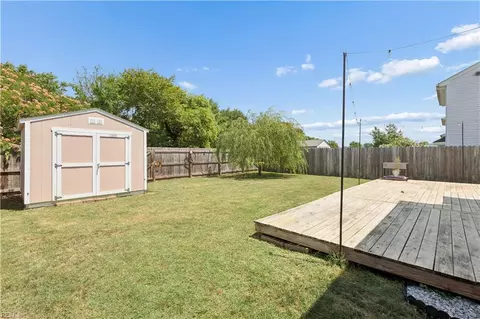 Exterior - 106 Kincaid Ln, Hampton, VA 23666 photo 4 of 5