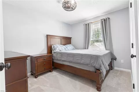 Bedroom - 106 Kincaid Ln, Hampton, VA 23666 photo 4 of 7