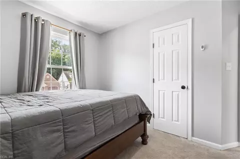 Bedroom - 106 Kincaid Ln, Hampton, VA 23666 photo 5 of 7