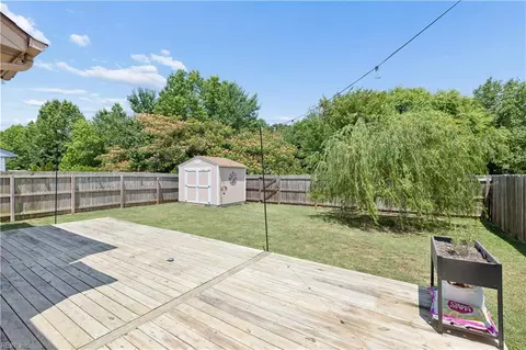 Exterior - 106 Kincaid Ln, Hampton, VA 23666 photo 5 of 5