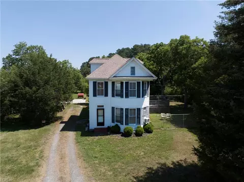 Exterior - 2115 Tabernacle Rd, Mathews County, VA 23045 photo 2 of 6