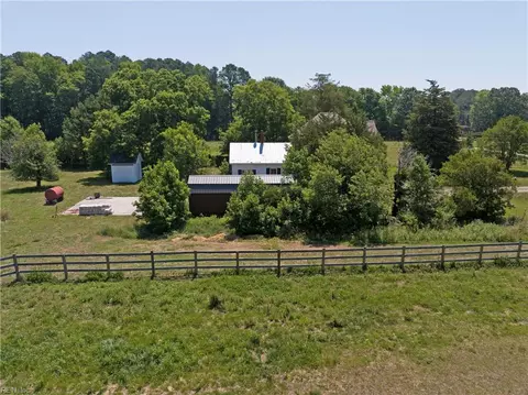 Exterior - 2115 Tabernacle Rd, Mathews County, VA 23045 photo 4 of 6