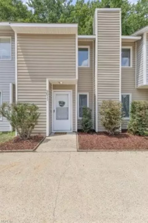 3611 Radford Cir, Chesapeake, VA 23321