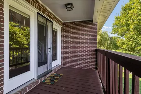 Exterior - 208 Genoa Dr #17, Hampton, VA 23664 photo 3 of 6