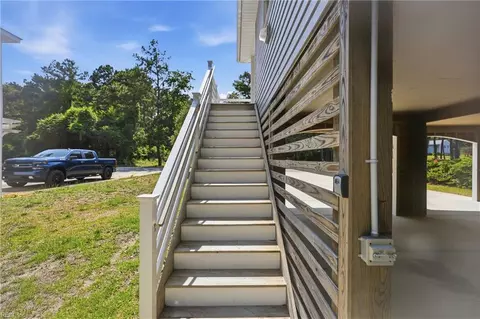 Exterior - 509 Burns Dr, Kill Devil Hills, NC 27948 photo 4 of 9