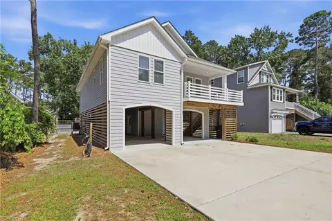 Exterior - 509 Burns Dr, Kill Devil Hills, NC 27948 photo 1 of 9