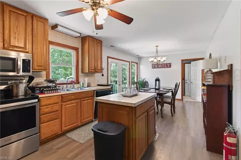 Kitchen - 12 Holston Ln, Hampton, VA 23664 photo 1 of 2