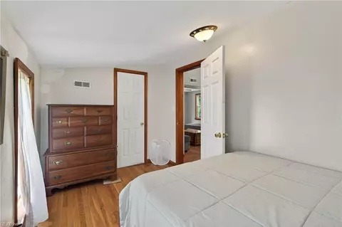 Bedroom - 12 Holston Ln, Hampton, VA 23664 photo 6 of 9