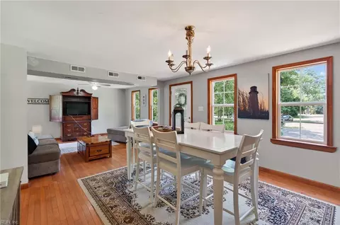 Dining - 12 Holston Ln, Hampton, VA 23664 photo 2 of 5
