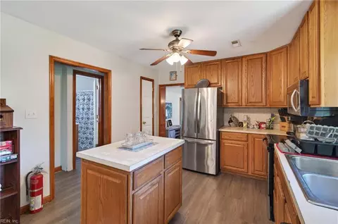 Kitchen - 12 Holston Ln, Hampton, VA 23664 photo 2 of 2
