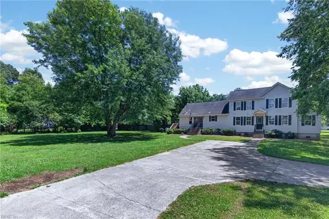 12 Holston Ln, Hampton, VA 23664