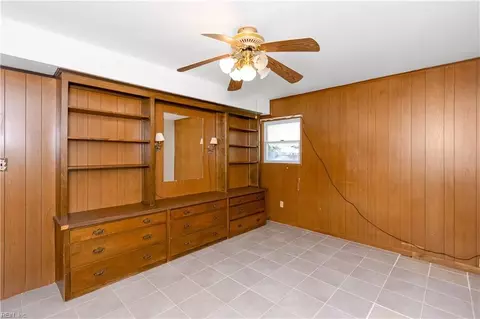 Bedroom - 801 Lemaster Ave, Hampton, VA 23669 photo 1 of 10
