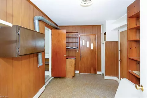 Entry Way - 801 Lemaster Ave, Hampton, VA 23669 photo 1 of 1