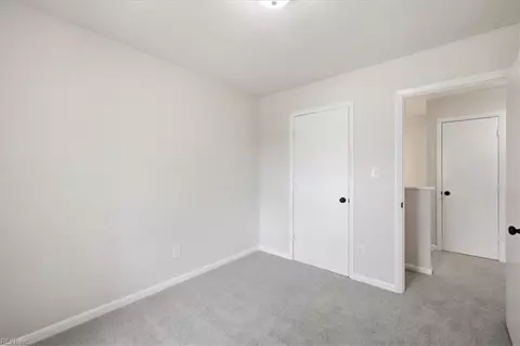 Bedroom - 930 Sutton St, Norfolk, VA 23504 photo 5 of 9