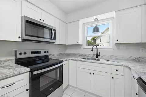 Kitchen - 930 Sutton St, Norfolk, VA 23504 photo 1 of 3