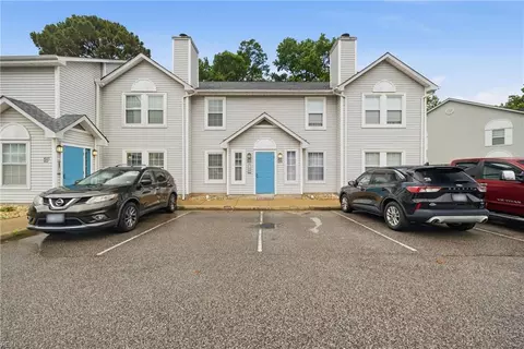 4825 Beach Landing Ct, Virginia Beach, VA 23455