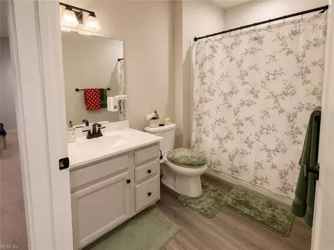 Bath - 181 Cedar Crest Dr, Smithfield, VA 23430 photo 4 of 6