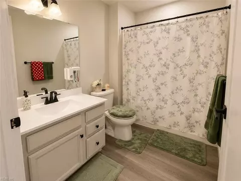 Bath - 181 Cedar Crest Dr, Smithfield, VA 23430 photo 5 of 6