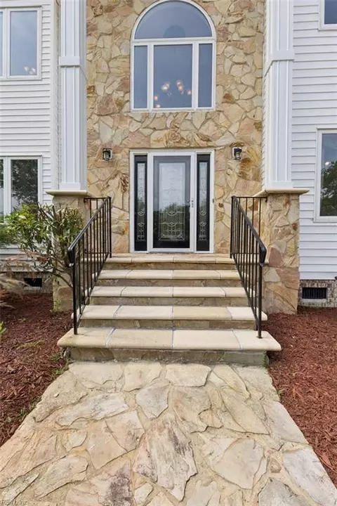 Exterior - 803 Gresham Way, Chesapeake, VA 23323 photo 3 of 15