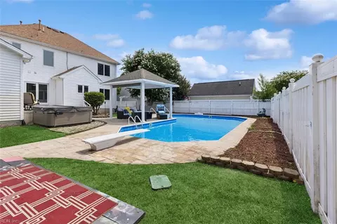 Exterior - 803 Gresham Way, Chesapeake, VA 23323 photo 12 of 15