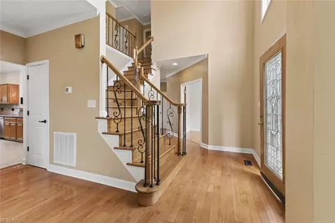 Entry Way - 803 Gresham Way, Chesapeake, VA 23323 photo 2 of 5