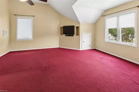 Living - 803 Gresham Way, Chesapeake, VA 23323 photo 7 of 7